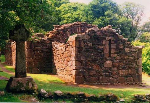 Glendalough,_Lower_Valley_3